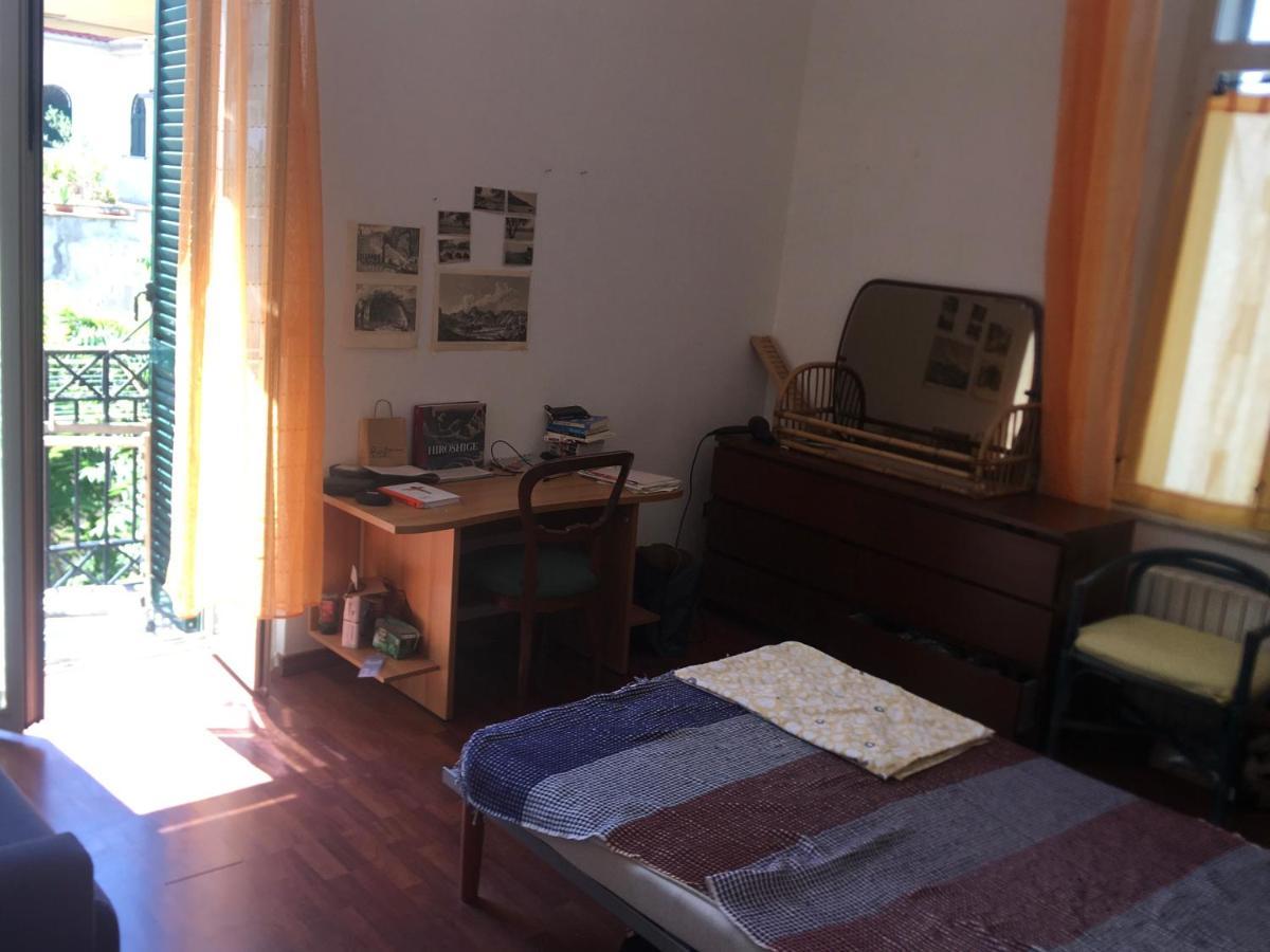 La Casa Del Centro Наполи Екстериор снимка
